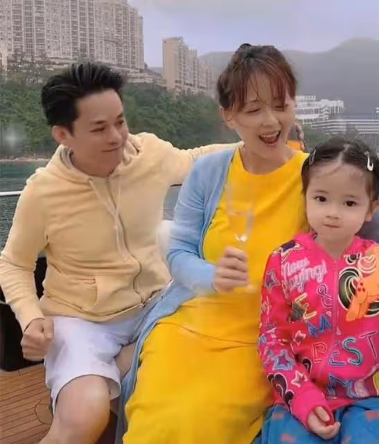 TVB七魔女閨蜜團罕聚首！年過四十凍齡似少女，僅佘詩曼未婚未育