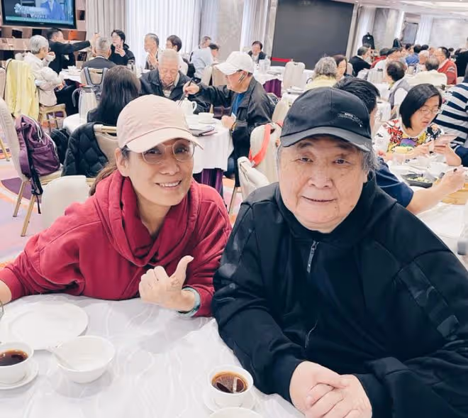 老戲骨秦煌近況曝光！因體重過胖頻繁入院，74歲減肥60斤精神好