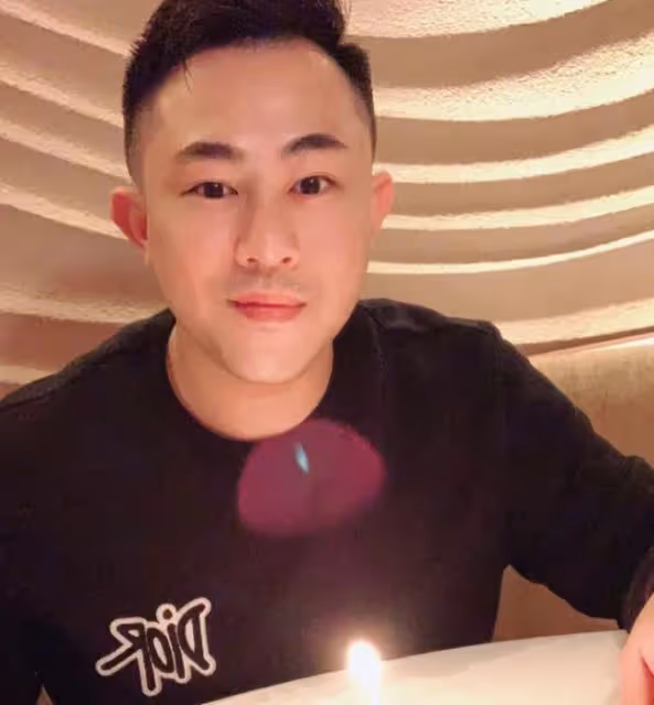 蔡天鳳前夫哥哥生活照曝光：開豪車坐遊艇，剛過完他的31歲生日