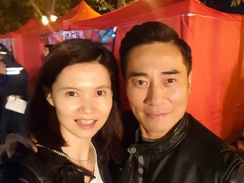 歐瑞偉獲影壇一哥提攜入行, 跟大馬妻一原因決定閃婚
