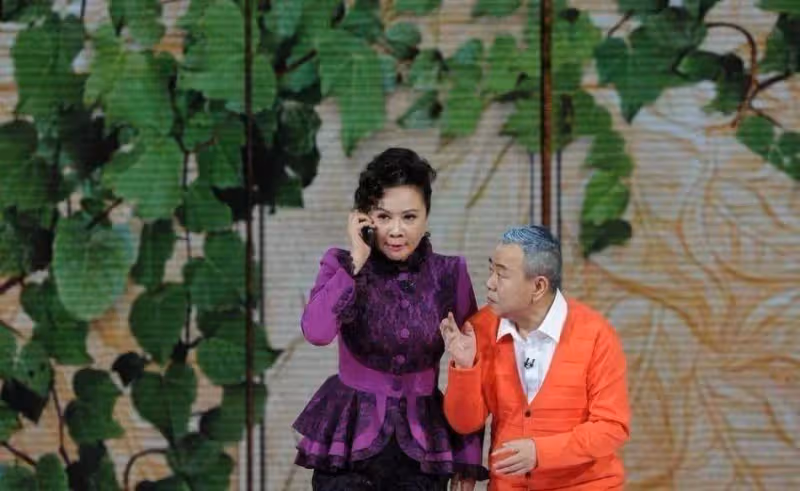 「小品女王」蔡明，從「萬人捧」到「萬人嘲」，靠身材扳回一局