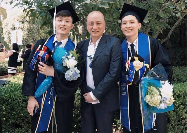 《射鵰英雄傳》劇組重聚!苗僑偉仍帥氣有型,湯鎮業罕見現身