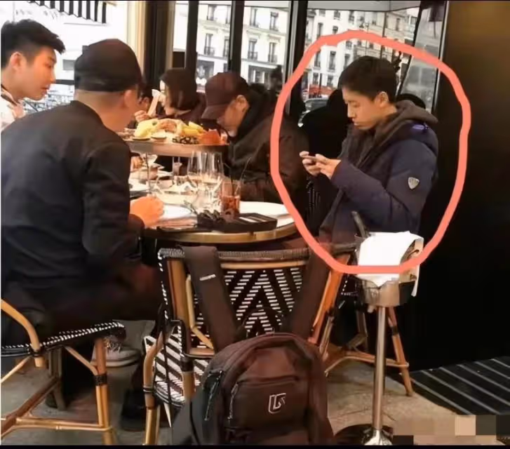吳秀波22歲長子疑家暴,前女友髮長文控訴,其兒子三觀大跌眼鏡