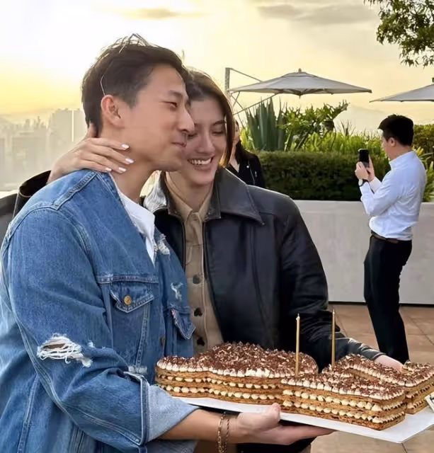 吳千語為男友慶生,施伯雄開心曬合照秀恩愛,感情穩定越愛越高調