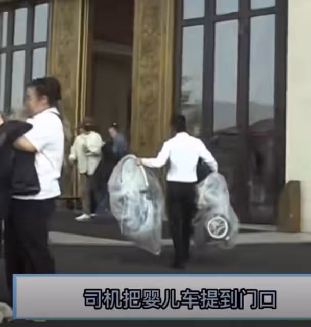 韓庚盧靖姍吃路邊大排檔,頻頻舉杯勸酒,疑坐朋友酒駕車引爭議