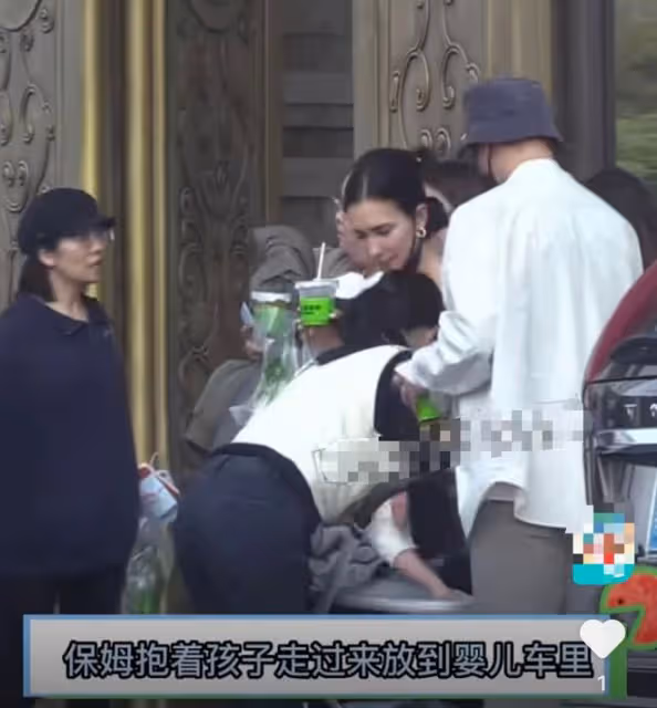 韓庚盧靖姍吃路邊大排檔,頻頻舉杯勸酒,疑坐朋友酒駕車引爭議