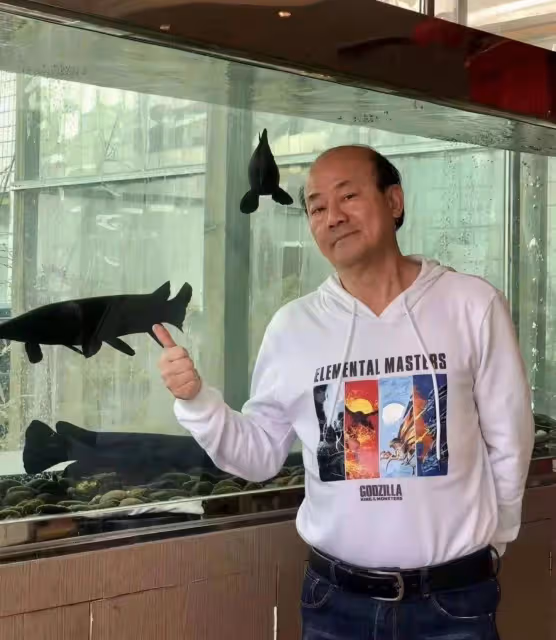 道歉！狗仔向楊穎申請分期賠償願打工抵債，稱天天喝粥想找成龍借