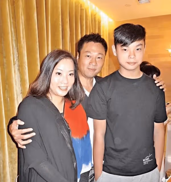 TVB視帝為91歲岳父慶生！三代同堂溫馨合影曝光，兒子太像媽媽