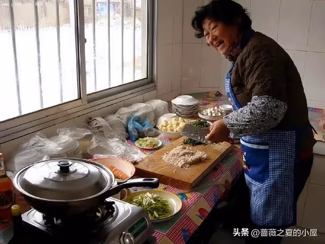 岳父讓女婿給他養老,一年15萬辛苦費,女婿:一年50萬我也不伺候