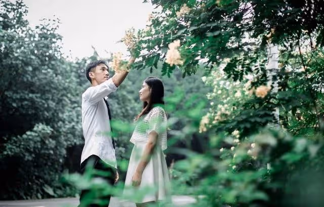 妻子是扶弟魔,我經營10年的餐館年入百萬,可家裡吃不起一頓螃蟹