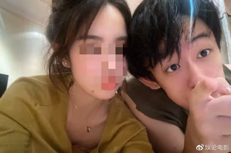 坑爹不商量星二代,吳秀波兒子疑家暴,房祖名張默直接退圈
