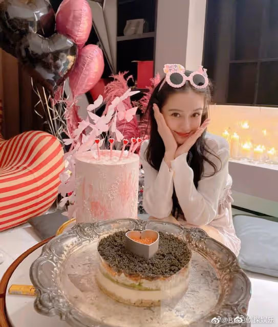 Baby低調慶34歲生日,打扮粉嫩少女感足,張大大猛夸全世界第一美