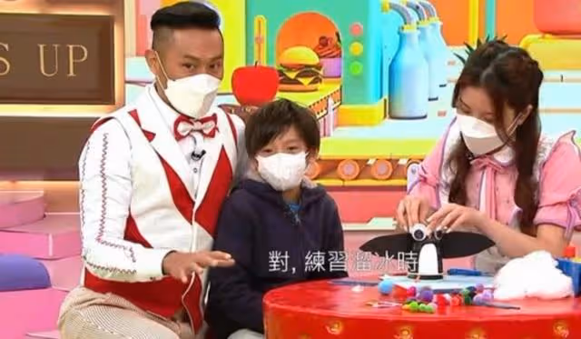 重返公司!TVB童顏主播攜兒子上節目,婚後移民澳洲今再回流香港