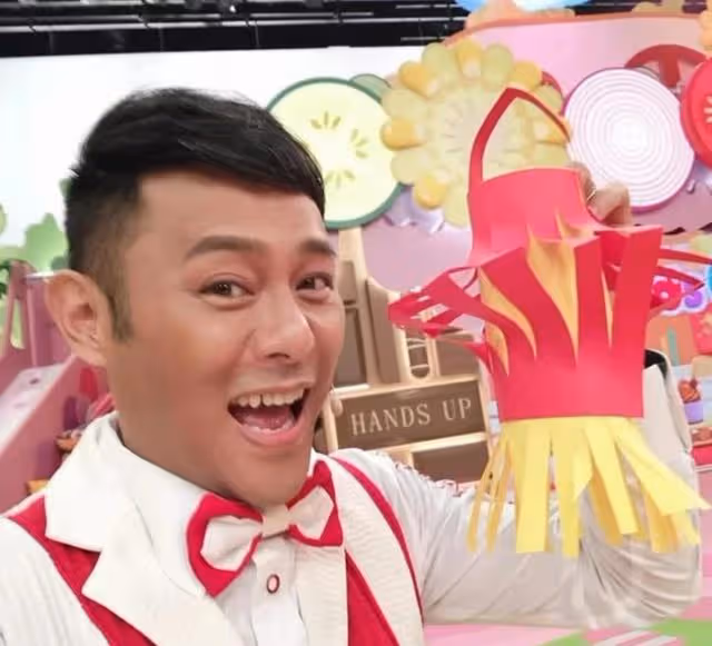 重返公司!TVB童顏主播攜兒子上節目,婚後移民澳洲今再回流香港