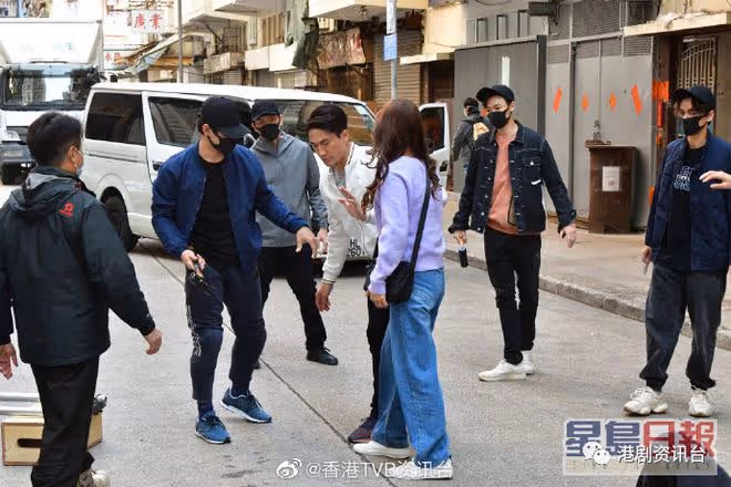 TVB當紅小生撞車爆眉骨縫7針!貼住除疤貼開工拍打戲