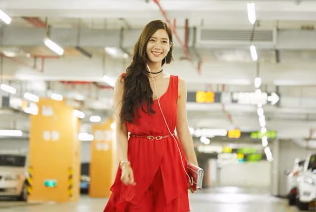 韓國性感女星克拉拉(李成敏):為藝術獻身的R級電影,附時間線