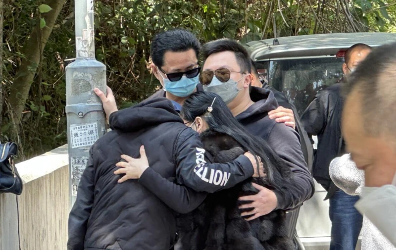 名媛蔡天鳳頭七,家人首度現身,認屍現場嚎哭不止,遺骸仍未尋獲