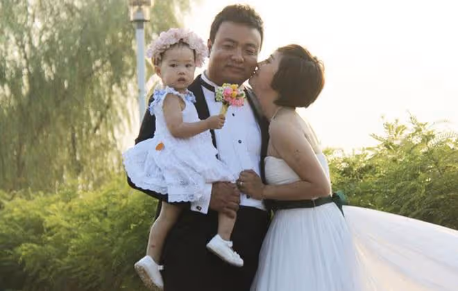 42歲女星官宣離婚！與大12歲央視沙桐結婚13年，自稱如兄弟般純潔