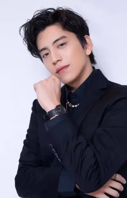 從配角到頂流，從男二到男一，張若昀和肖戰的完美蛻變