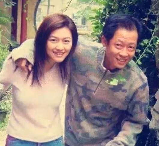 前妻原華回應沙桐離婚,斥無性婚姻價值觀有問題,質問孩子哪來的