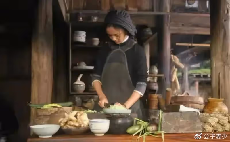 湯唯帶女兒北京吃披薩!如今身家過億,卻寧願去鄉下「當農民種地」?
