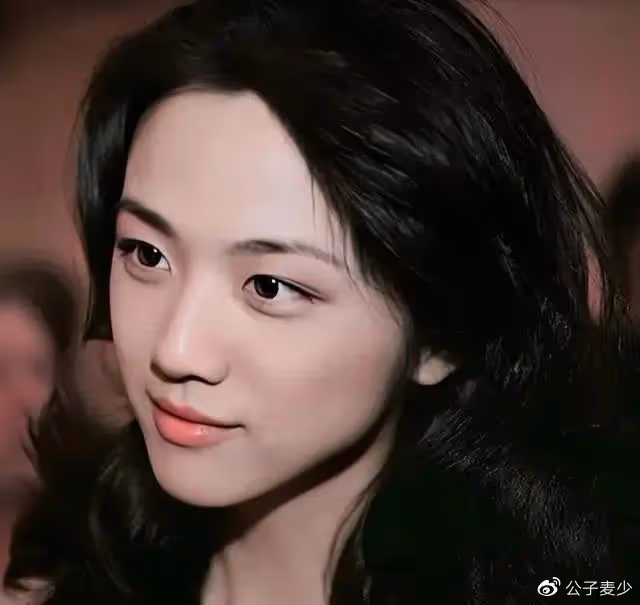 湯唯帶女兒北京吃披薩!如今身家過億,卻寧願去鄉下「當農民種地」?