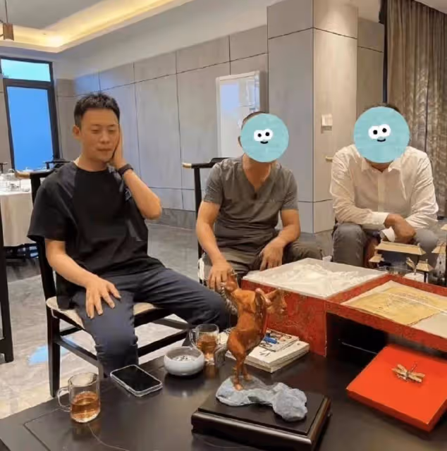 吃相太難看！資本又搞小動作手段太low擠走張譯C位，引張頌文張譯兩家粉絲互掐