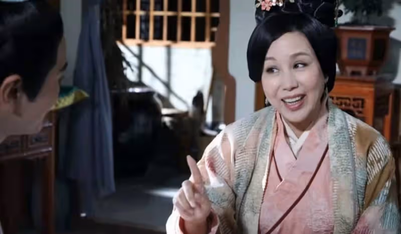 絕世好老闆!文雪兒11間美甲店停業,損失巨大仍不裁員!