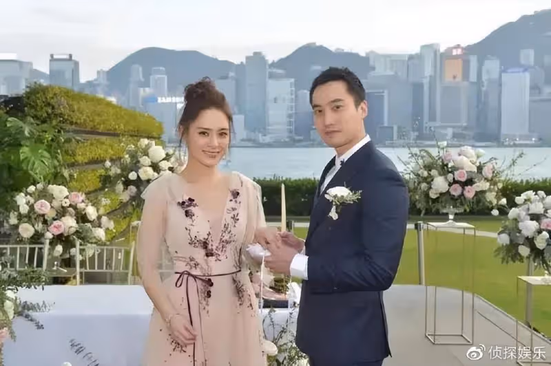 42歲阿嬌近照曝光,穿弔帶衫小秀性感,瘦身成功後更驚艷了