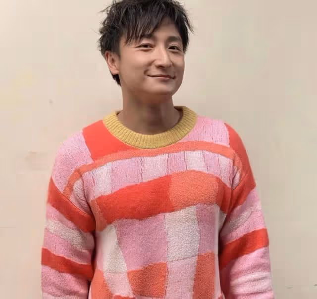 恭喜！香港知名熒幕男神迎來新戀情，女友是藝術家還撞臉港姐冠軍