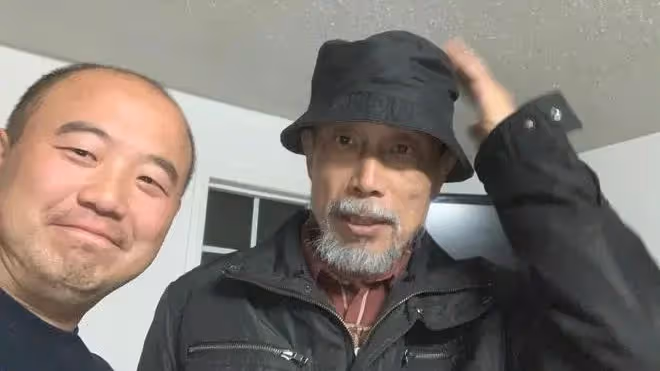 66歲孫海英近況曝光！現身美國富人區撿破爛，彎腰翻垃圾不嫌髒