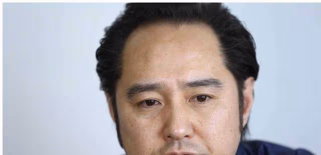 他錯過了20年華，錯過了30年成家立業，如今40餘歲依舊孤身一人