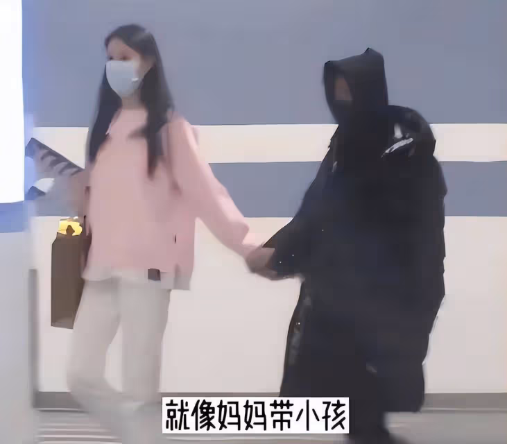 兄妹同框!13歲王子豪身高猛躥,王子珊扎雙馬尾辮遺傳媽媽美貌