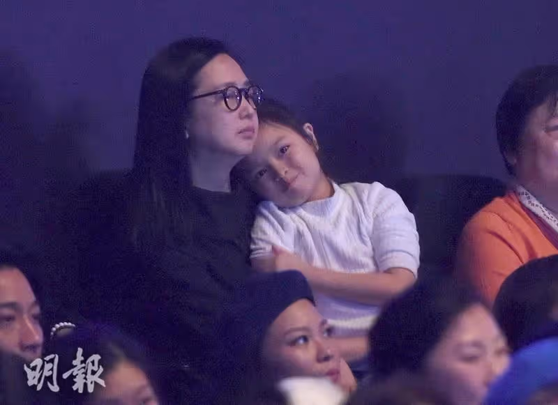 劉德華自認不是慈父 曝和老婆寵溺女兒
