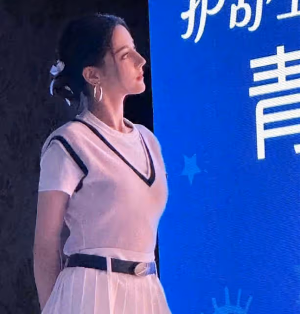 黃景瑜王雨馨離婚原因疑曝光，女方隱瞞有女兒事實，拿半億分手費