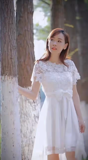 曾是史上獲獎最多的港姐被力捧 卻因戀情被雪藏 兩次生子老公成謎