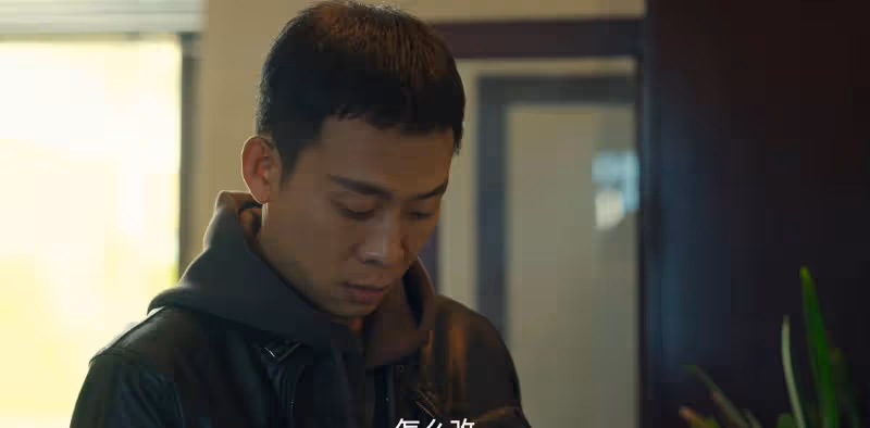 狂飆：高啟強殺光頭勇，是毀滅證人，除掉鍾阿四，卻是為了孟德海