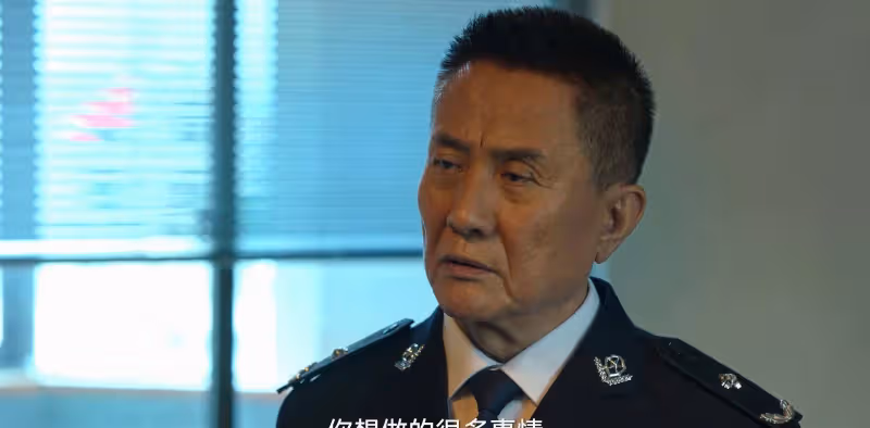 狂飆：高啟強殺光頭勇，是毀滅證人，除掉鍾阿四，卻是為了孟德海