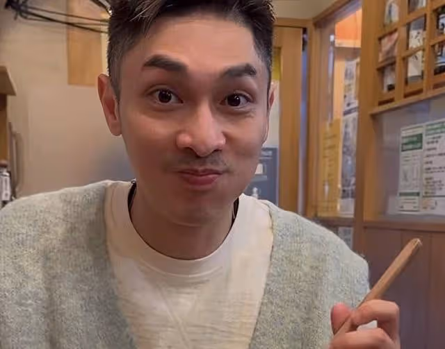 恭喜!曝香港知名男星向小11歲網紅求婚成功,送20萬現金被批炫富