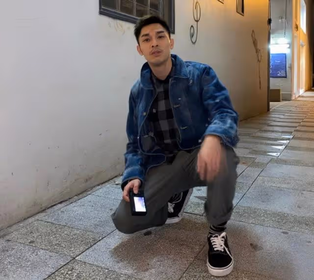 恭喜!曝香港知名男星向小11歲網紅求婚成功,送20萬現金被批炫富