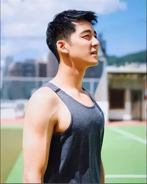 TVB前小生談擇偶標準惹爭議，受力捧卻突然離巢，不想被合約束縛