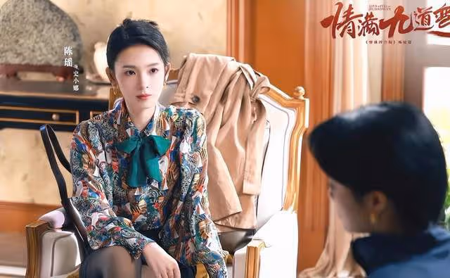 陳瑤機場偶遇种丹妮,脫口就喊趙亞靜,种丹妮的反應笑翻全場