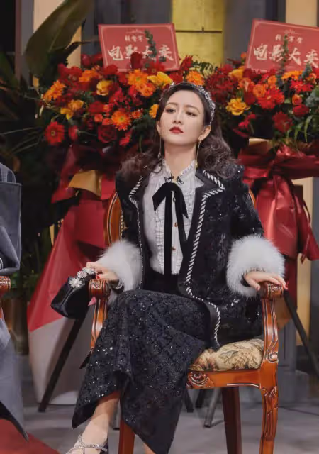 《大偵探》第六案嘉賓劇照:孫怡造型驚艷,王鷗是在故意讓妝嗎?