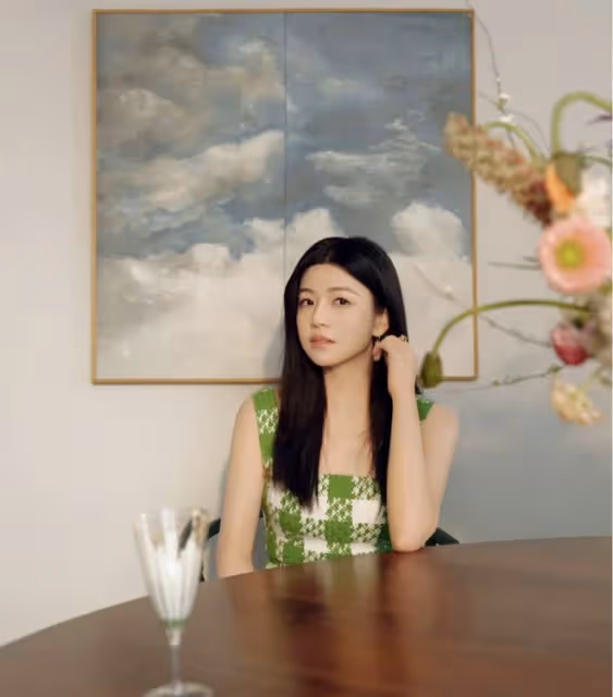 陳妍希在自家豪宅拍雜誌,裝修風格小清新,網友大讚:房如其人