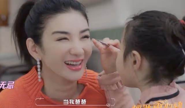 黃奕前夫成笑話！黃毅清入獄近3年，因網絡誹謗侵權再被強制執行