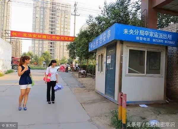 新婚夜,兒媳遲遲不進婚房,她指了指床單血跡,我立馬送兒子進派出所