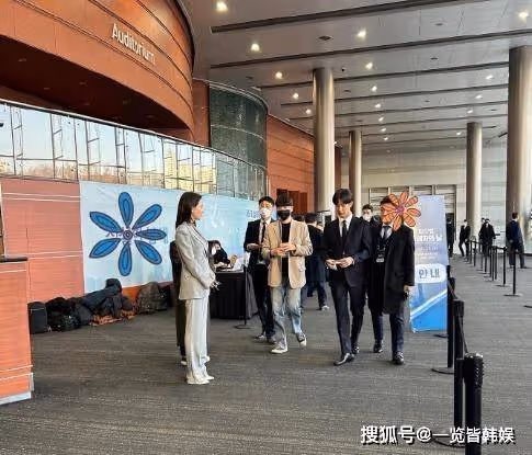 宋智孝西裝現身英姿颯爽 對個人感情越來越佛系 43歲享受獨居生活