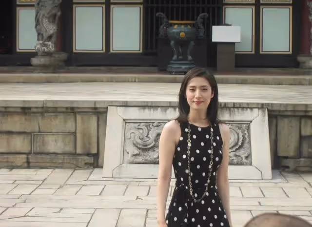 她雌雄同體,官宣一輩子不結婚:獨身主義最後的壁壘