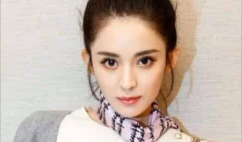 68歲成龍再拍《神話2》,女主角換30歲娜扎,這是要爺孫戀?
