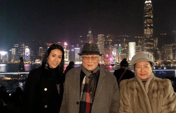 出獄沒多久,未來岳父病逝!TVB男星發文,承諾照顧女友